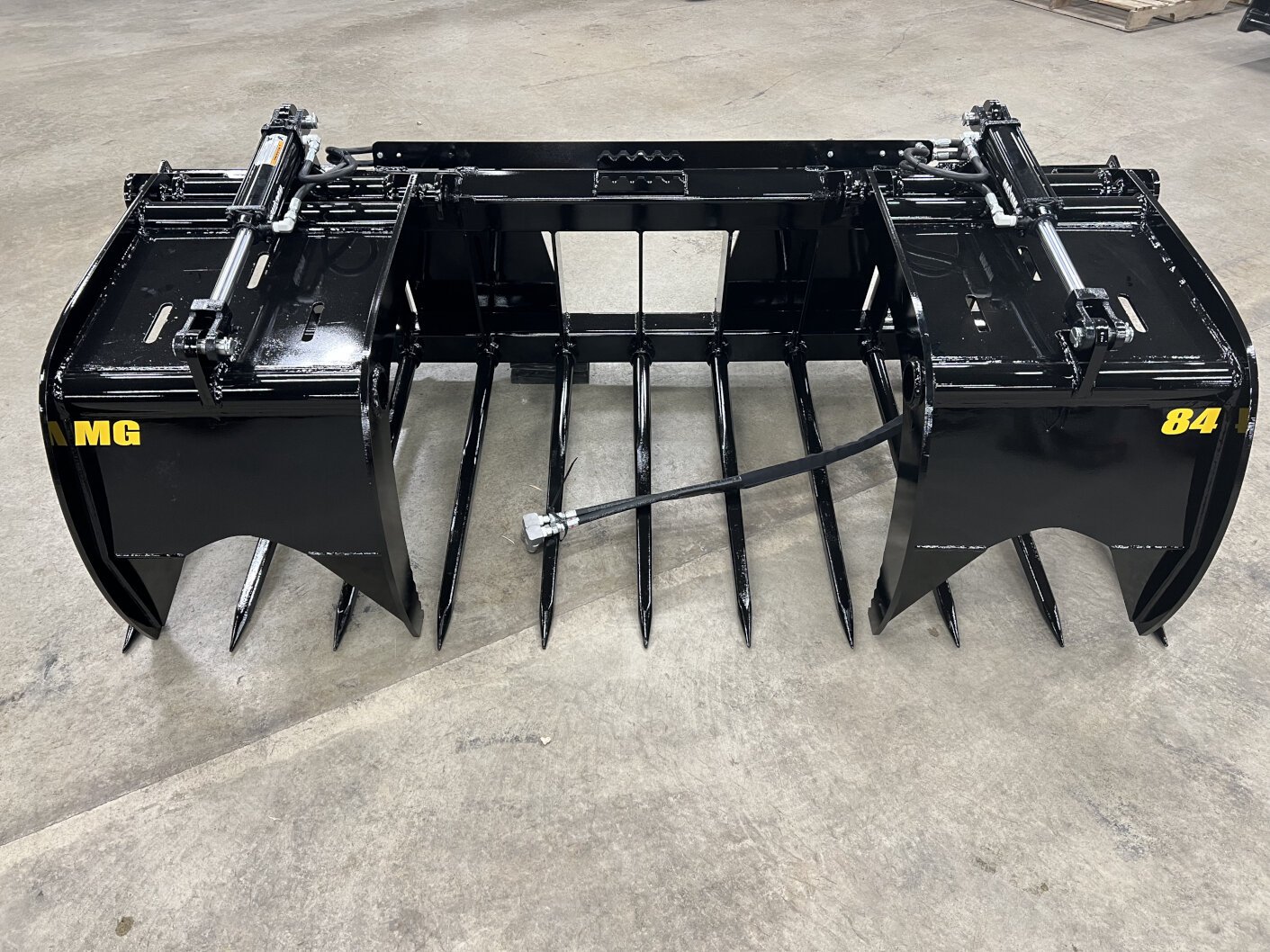 Manure Spear Grapple Bucket (MSG) - Image 4